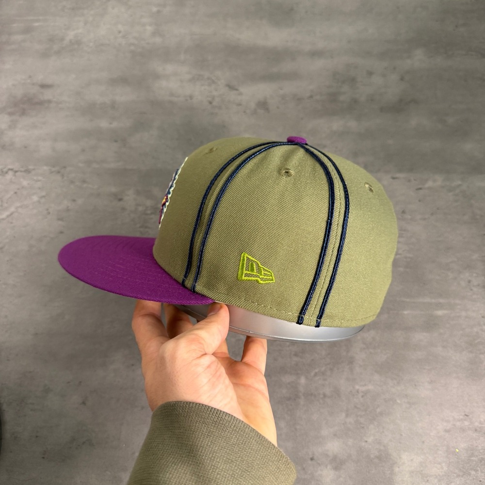 New Era Oakland Athletics Hat 7 1/4 Olive Green Purple 420 Pack Pinstripe A's‎ - Picture 6 of 8